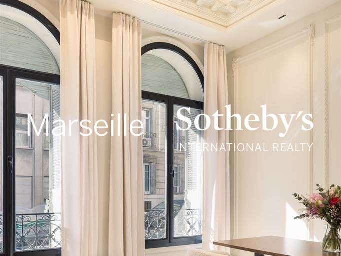 Appartement Marseille 8e - 2 chambres - 102m²