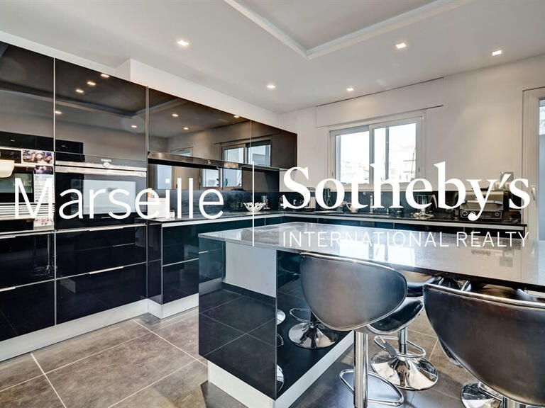 Appartement Marseille 8e - 3 chambres - 167m²