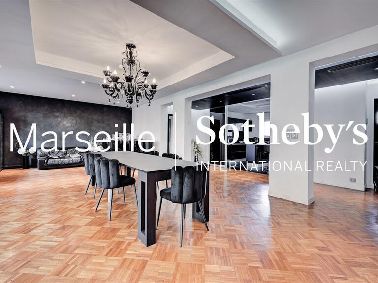 Appartement Marseille 8e - 3 chambres - 167m²
