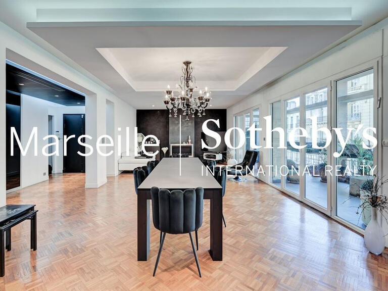 Appartement Marseille 8e - 3 chambres - 167m²