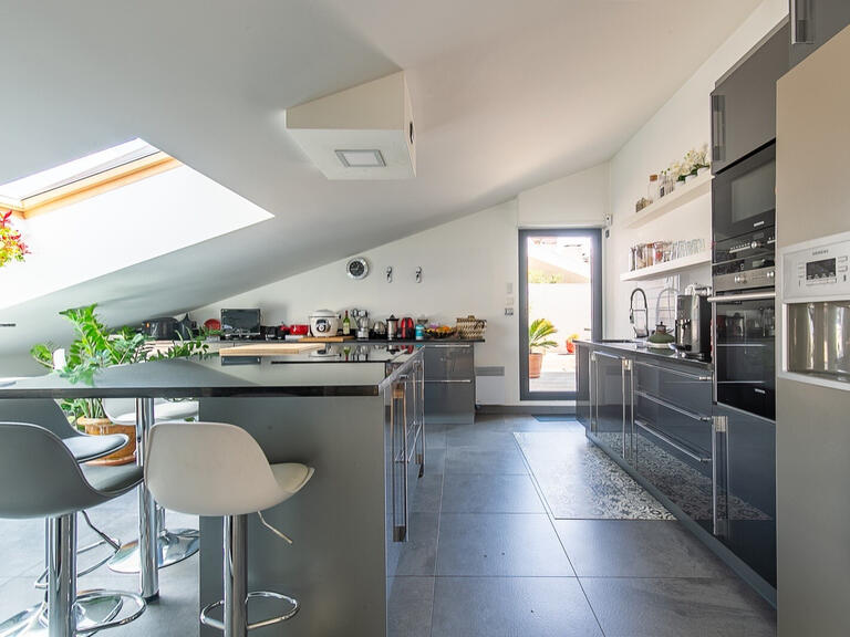 Appartement Marseille 8e - 3 chambres - 202m²