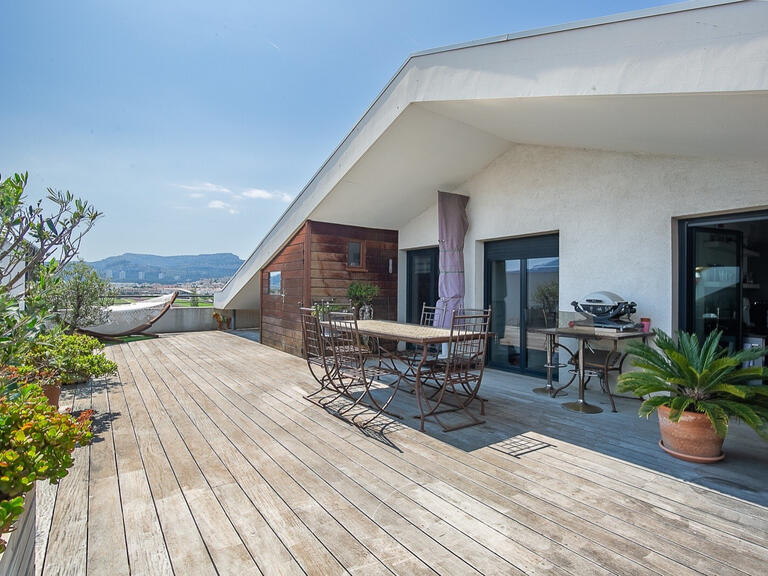 Appartement Marseille 8e - 3 chambres - 202m²