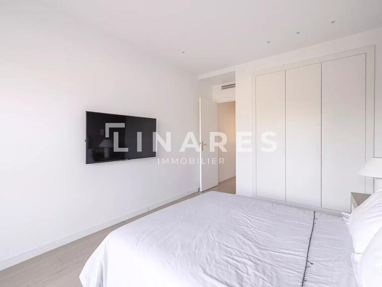 Appartement Marseille 8e - 1 chambre - 90m²