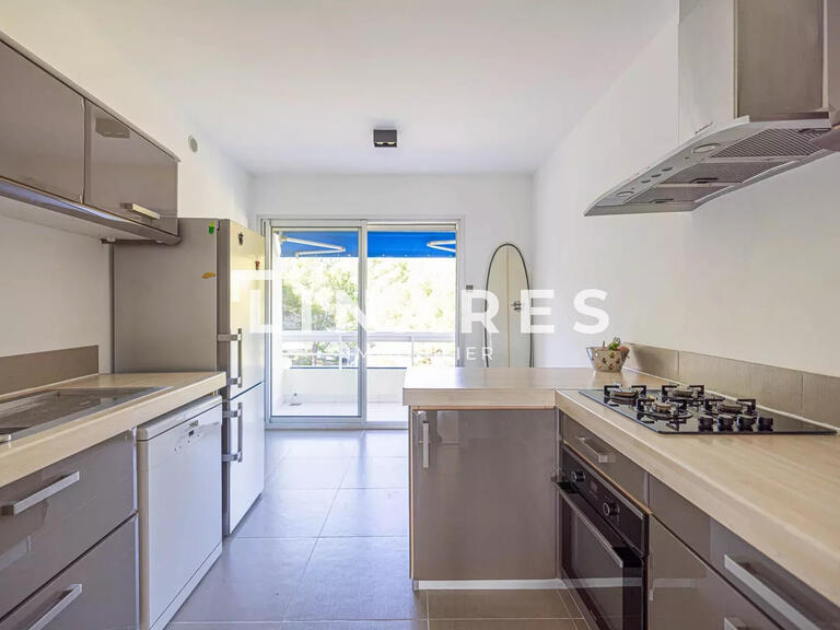 Appartement Marseille 8e - 2 chambres - 93m²