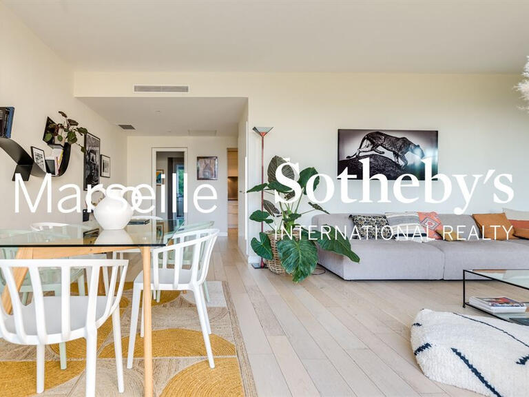 Appartement Marseille 8e - 2 chambres - 90m²