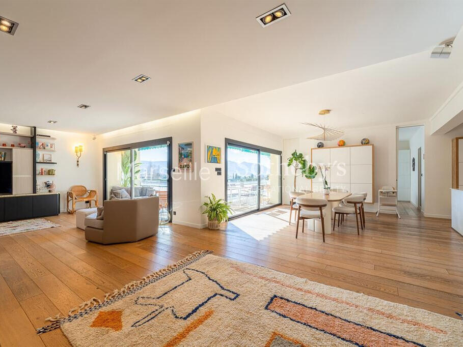 Apartment Marseille 8e