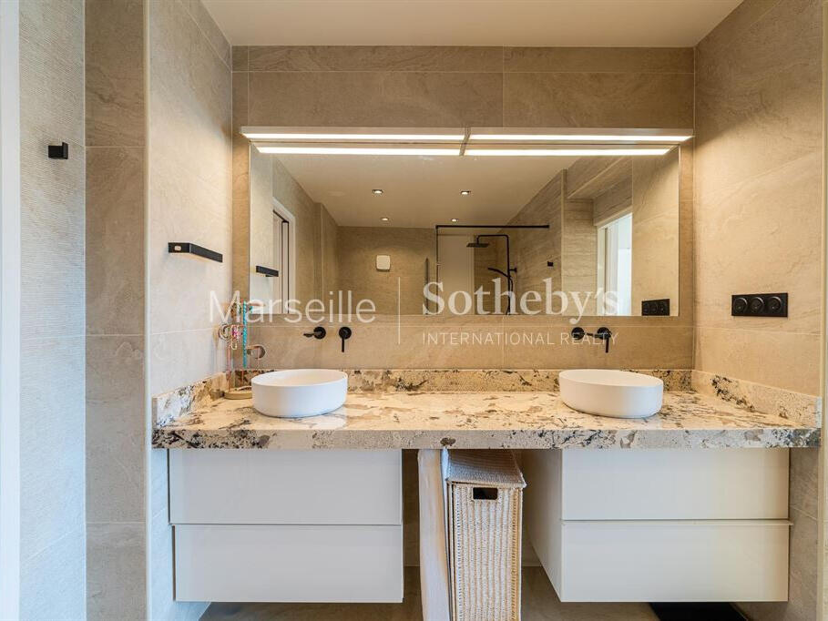 Apartment Marseille 8e