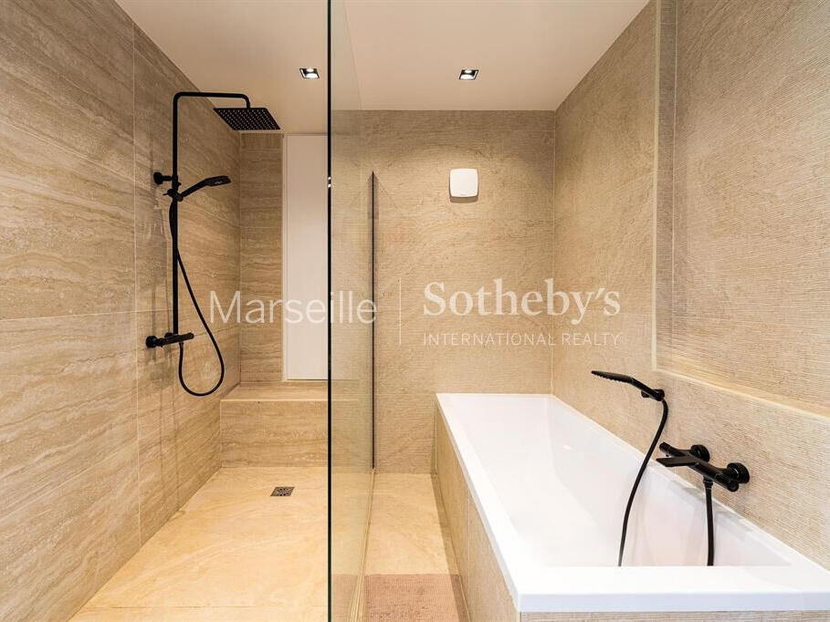 Apartment Marseille 8e