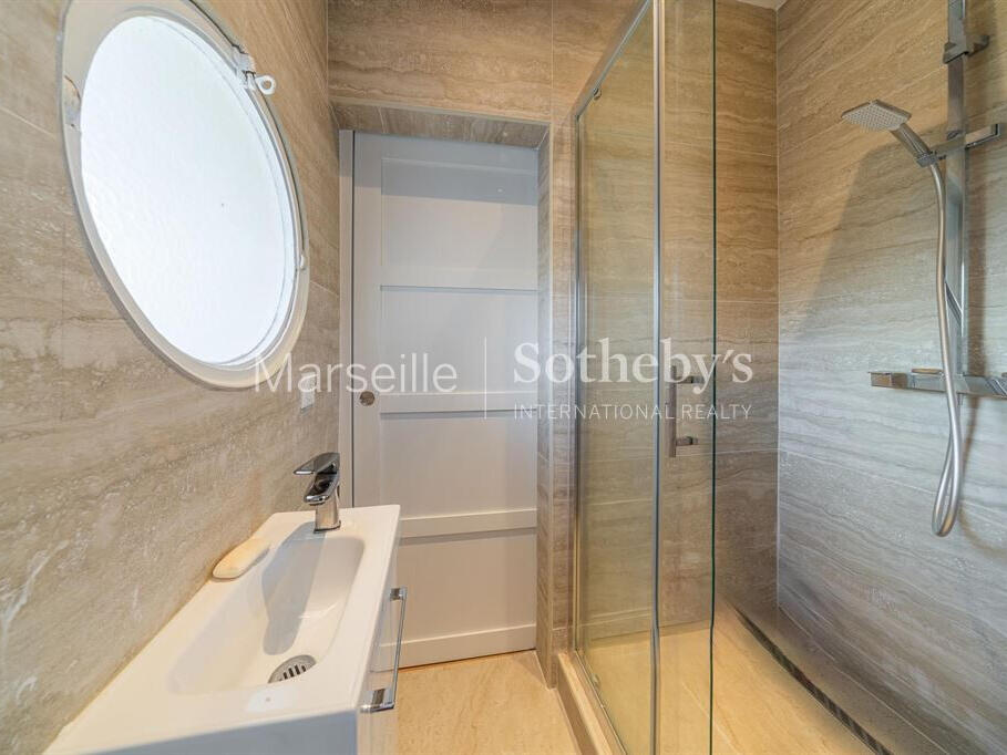 Apartment Marseille 8e