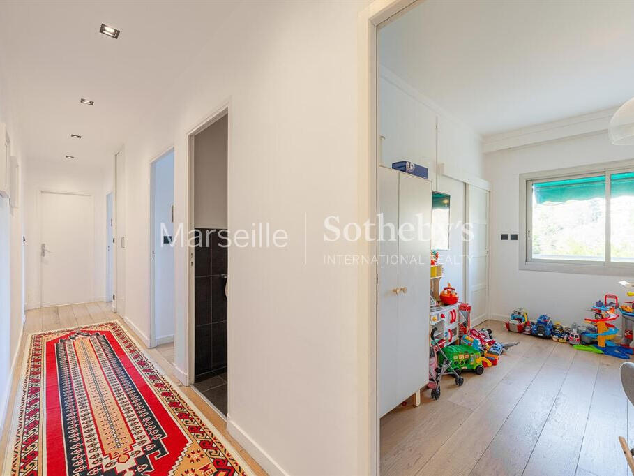 Apartment Marseille 8e