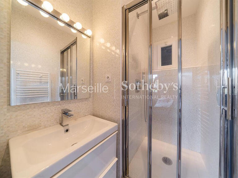 Appartement Marseille 8e - 4 chambres - 206m²