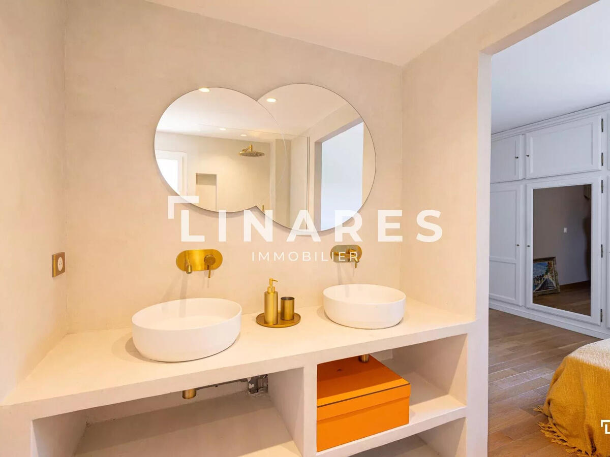 Apartment Marseille 8e
