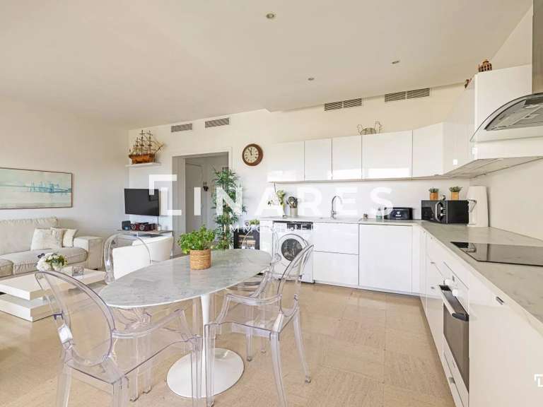 Appartement Marseille 8e - 2 chambres - 71m²