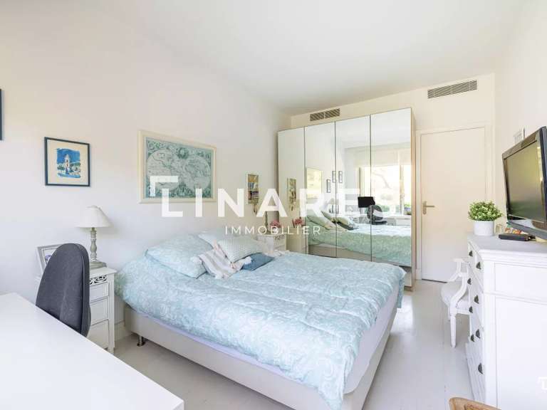 Appartement Marseille 8e - 2 chambres - 71m²
