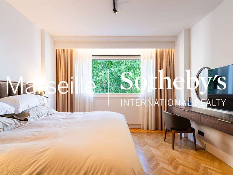 Appartement Marseille 8e - 2 chambres - 108m²