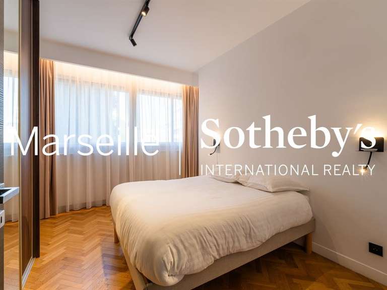 Appartement Marseille 8e - 2 chambres - 108m²