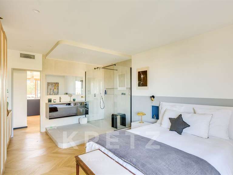 Appartement Marseille 8e - 2 chambres - 85m²