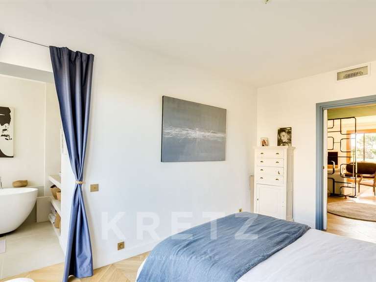 Appartement Marseille 8e - 2 chambres - 85m²