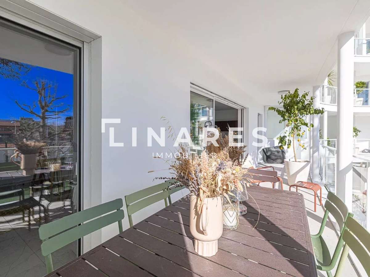 Apartment Marseille 8e