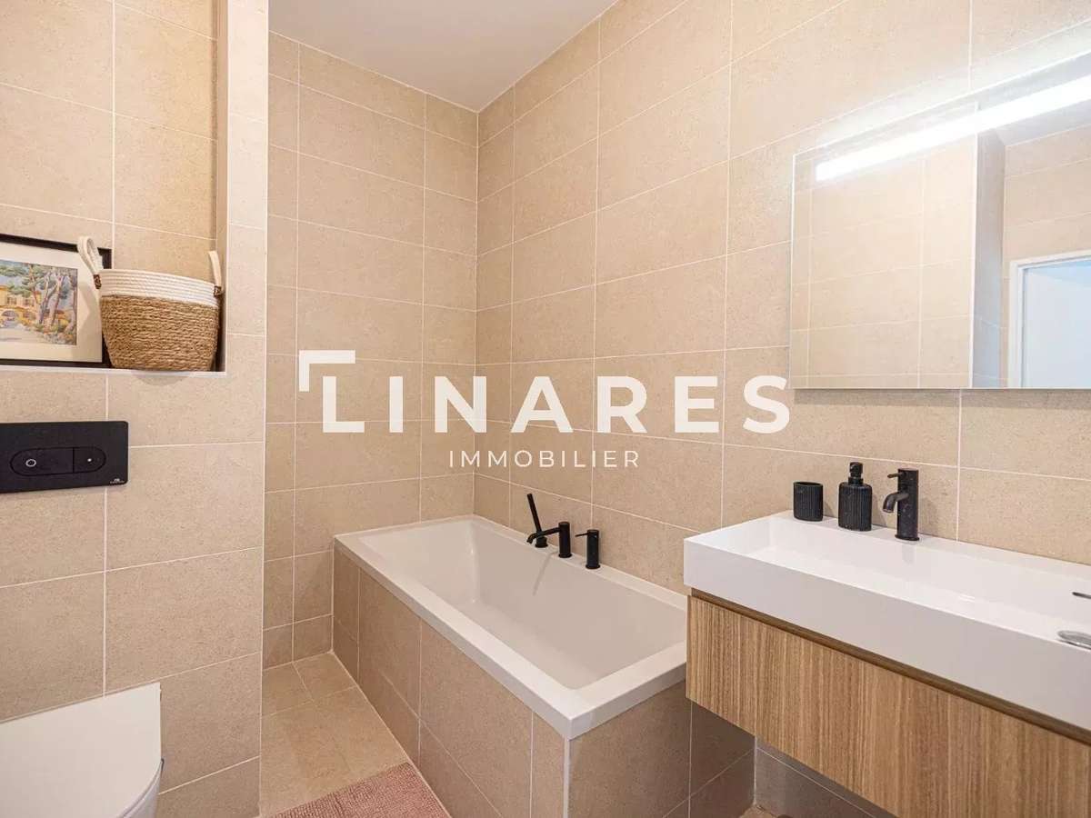 Apartment Marseille 8e