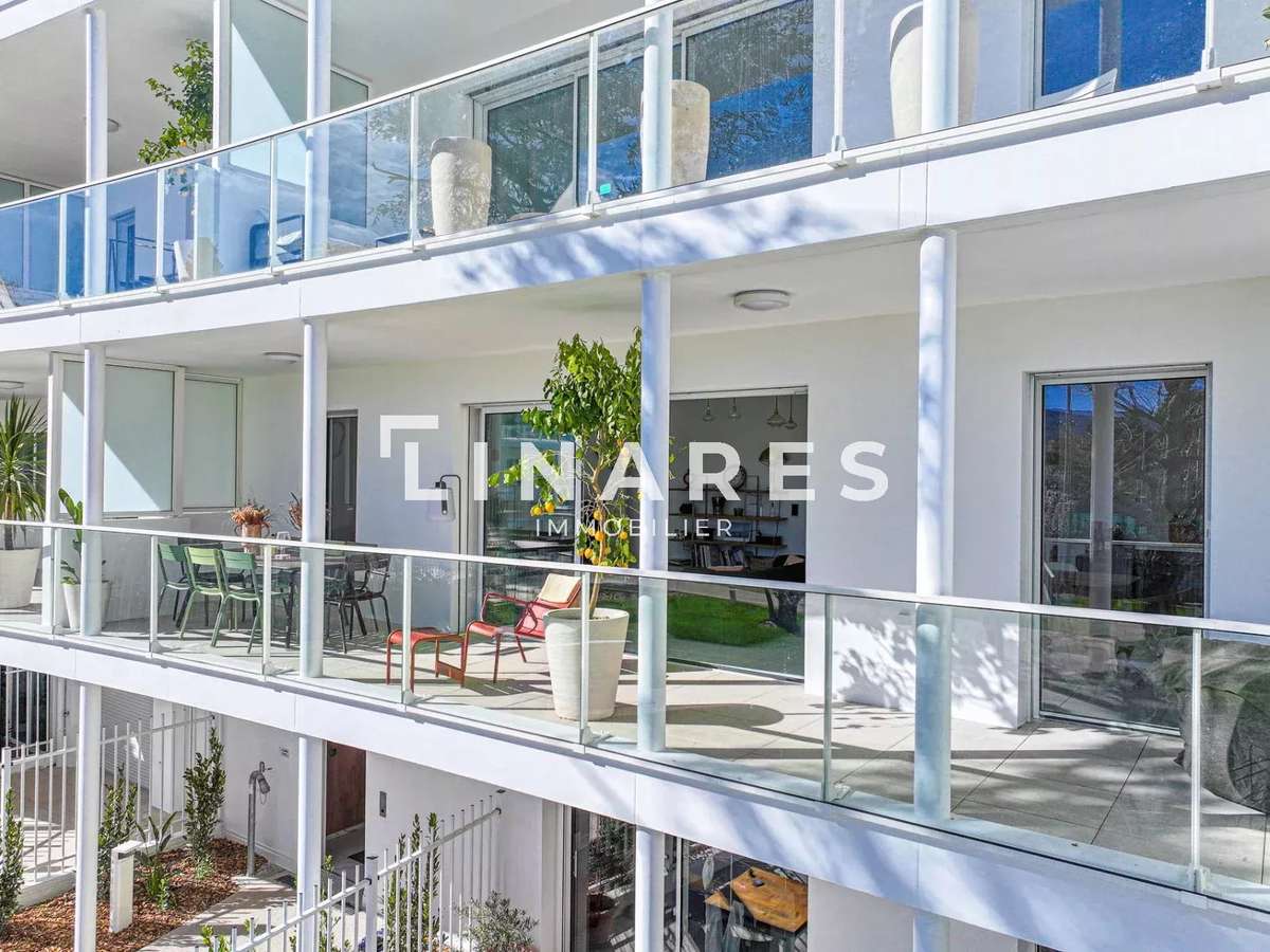 Apartment Marseille 8e