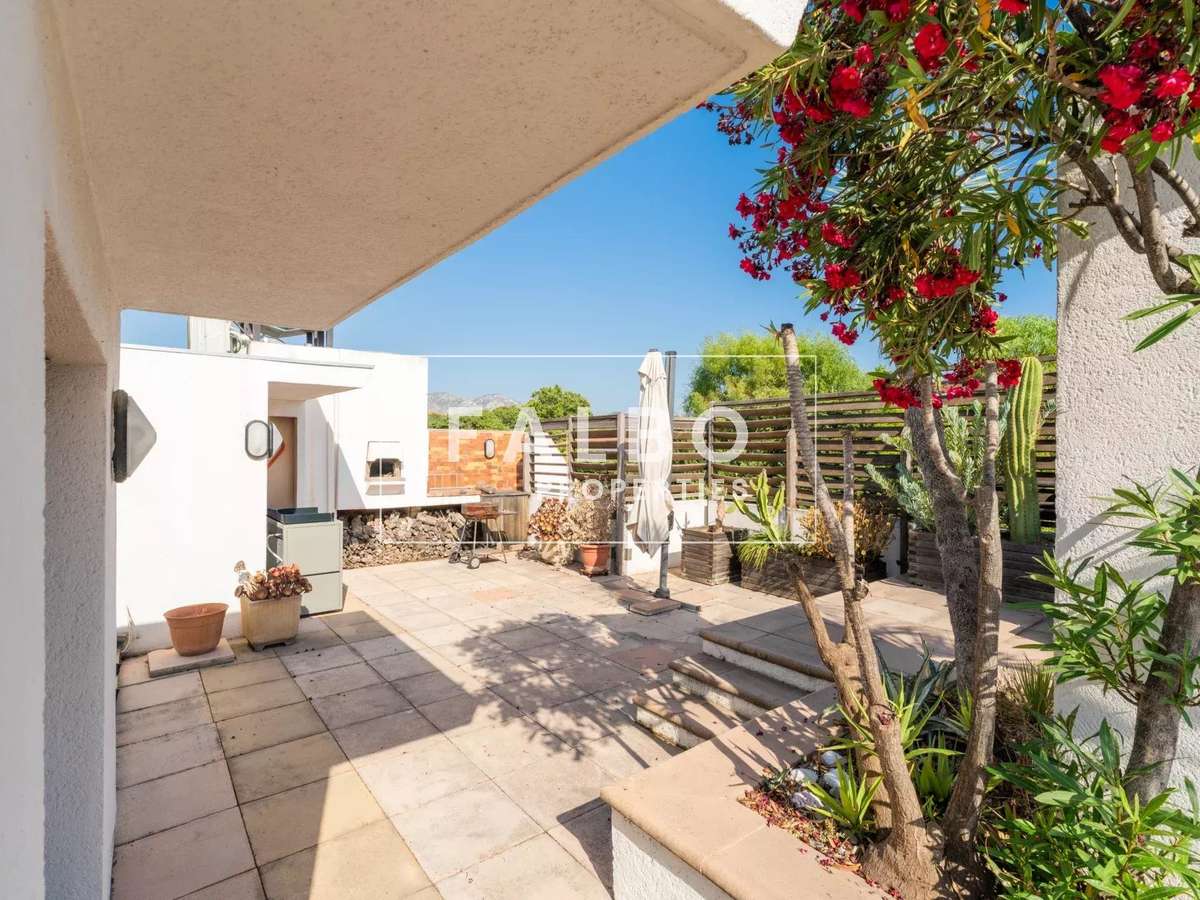 Apartment Marseille 8e