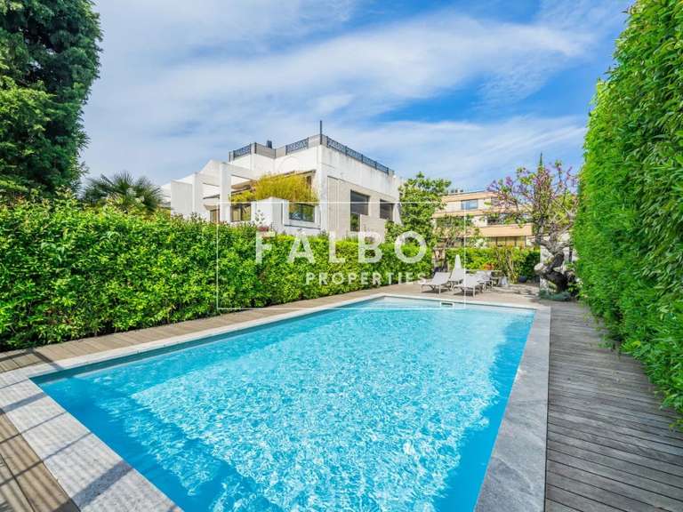 Apartment Marseille 8e - 4 bedrooms - 223m²