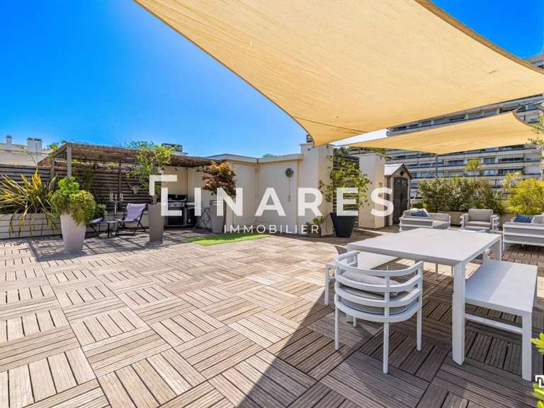Apartment Marseille 8e - 3 bedrooms - 266m²