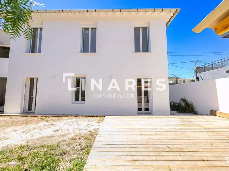 Appartement Marseille 8e - 4 chambres - 350m²