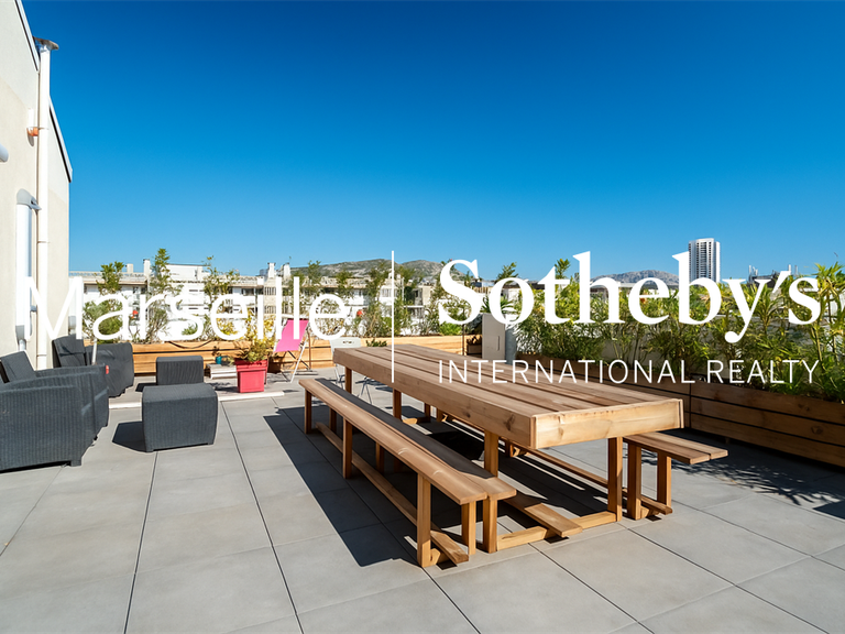 Apartment Marseille 8e - 6 bedrooms - 184m²