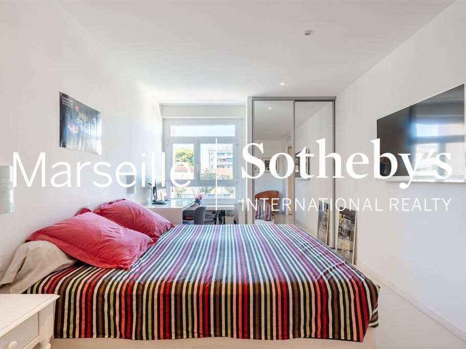 Apartment Marseille 8e