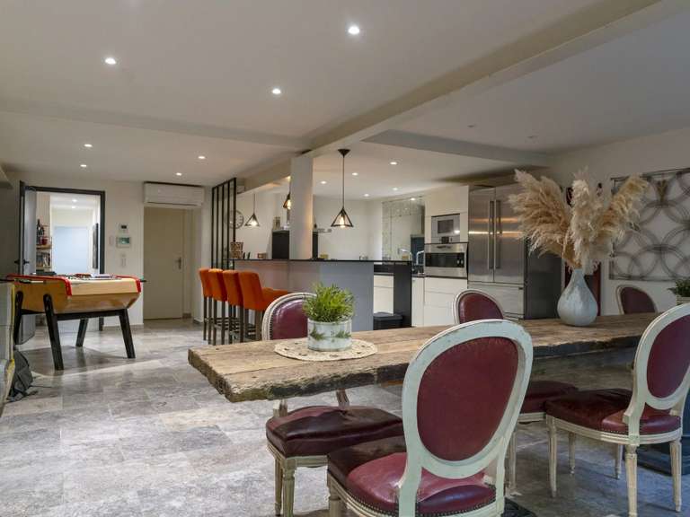 Appartement Marseille 8e - 4 chambres - 190m²