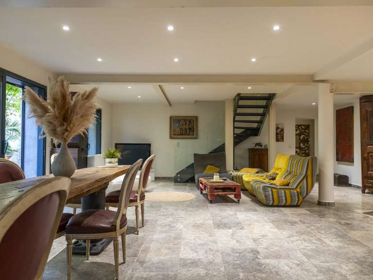 Appartement Marseille 8e - 4 chambres - 190m²