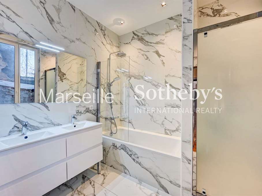 Appartement Marseille 8e