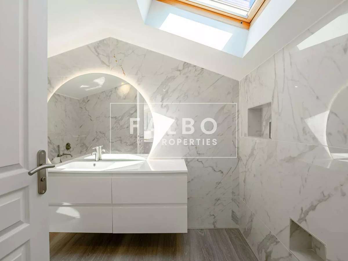 Apartment Marseille 8e