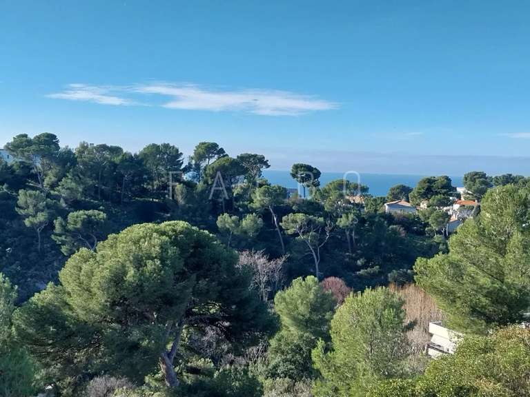 Appartement Marseille 8e - 4 chambres - 324m²