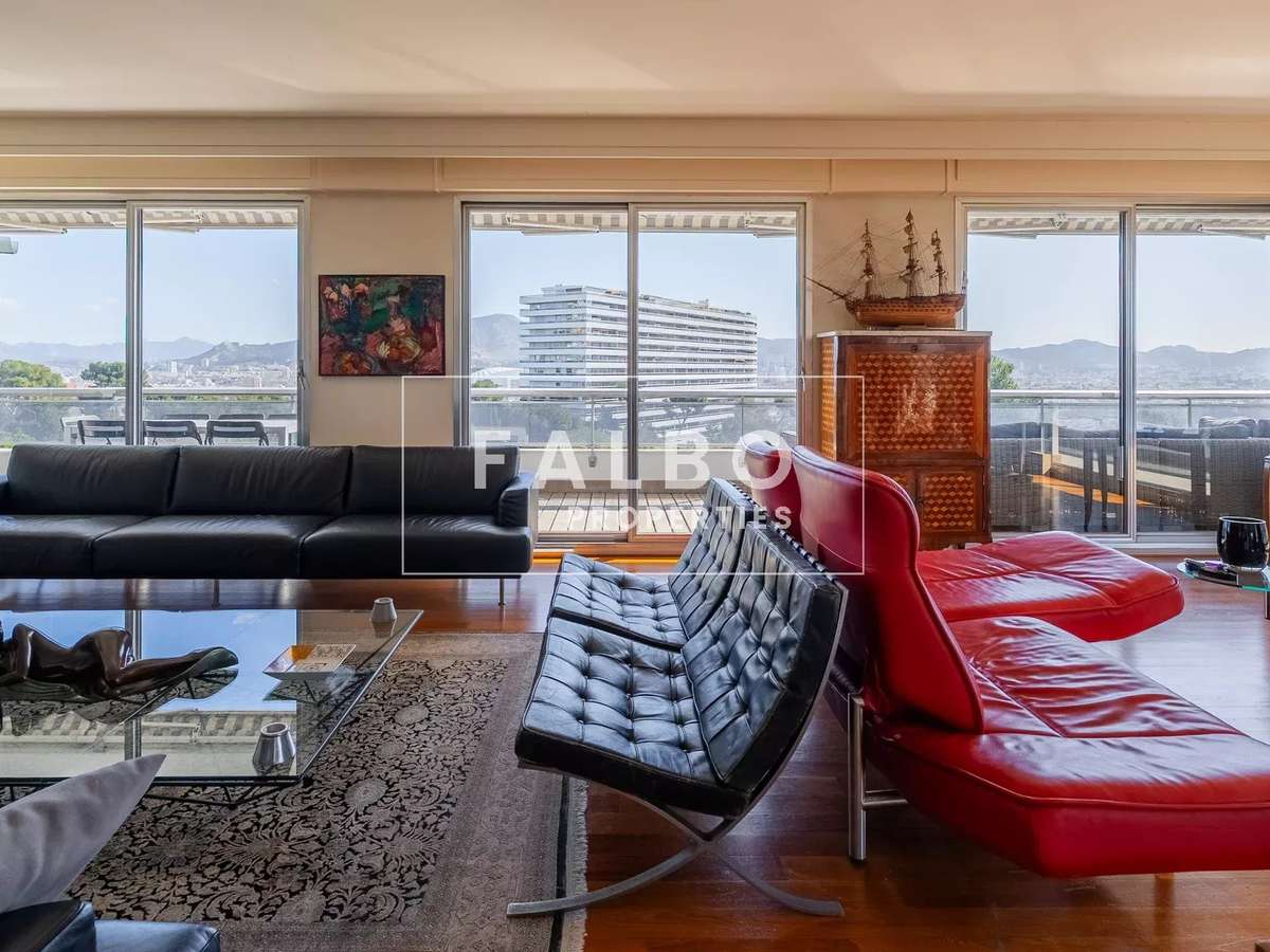 Apartment Marseille 8e