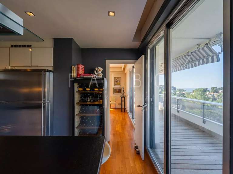 Appartement Marseille 8e - 4 chambres - 324m²