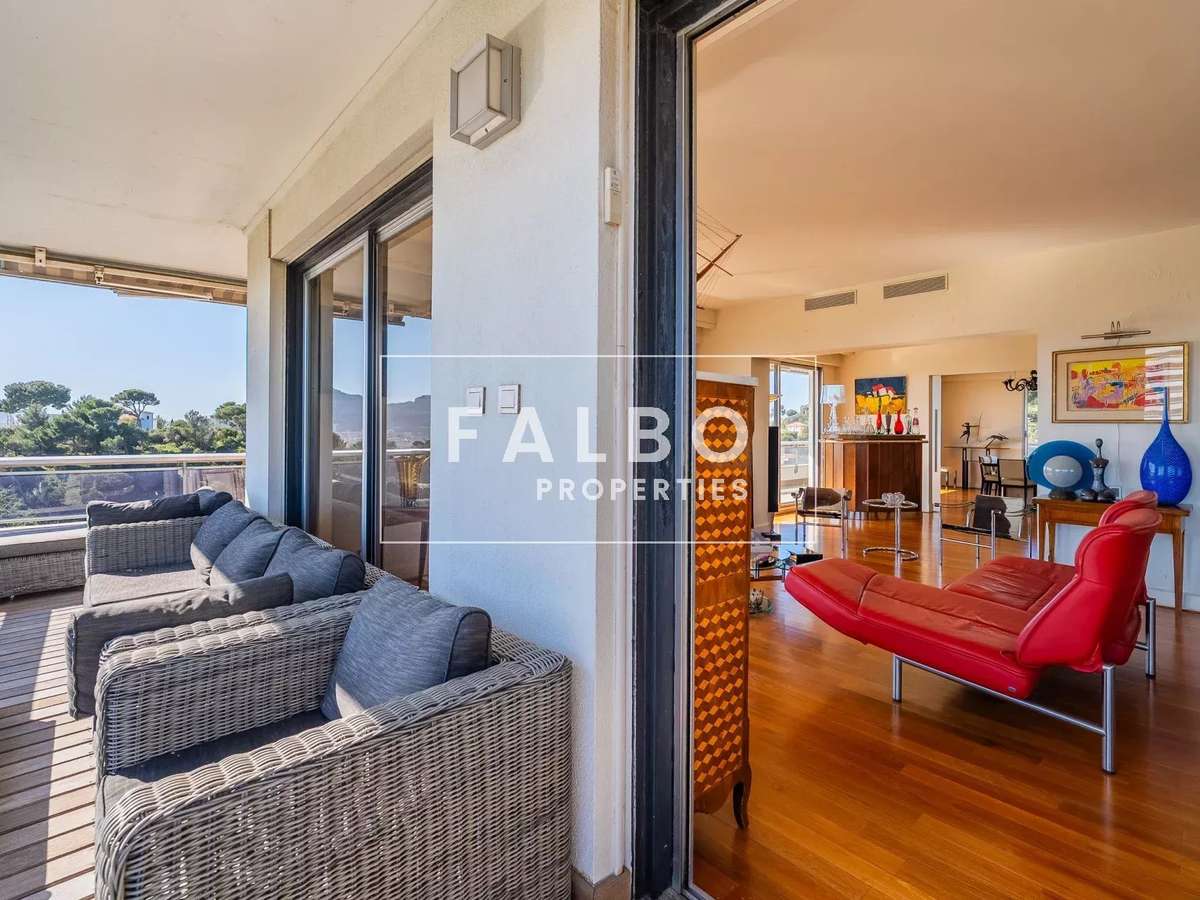 Apartment Marseille 8e