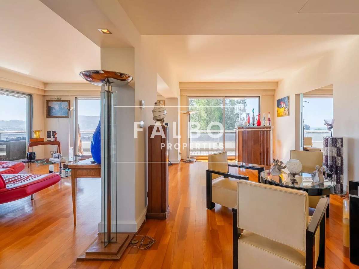 Apartment Marseille 8e