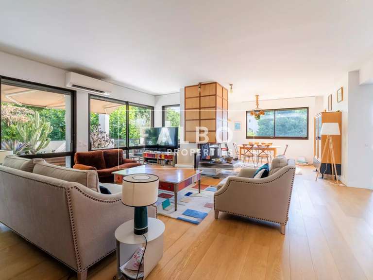 Appartement Marseille 8e - 4 chambres - 223m²