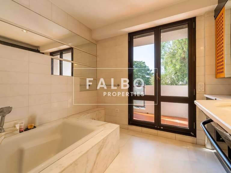 Appartement Marseille 8e - 4 chambres - 223m²