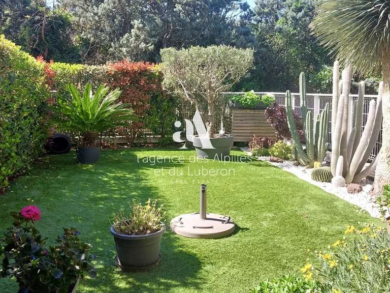 Apartment Marseille 8e - 2 bedrooms - 70m²