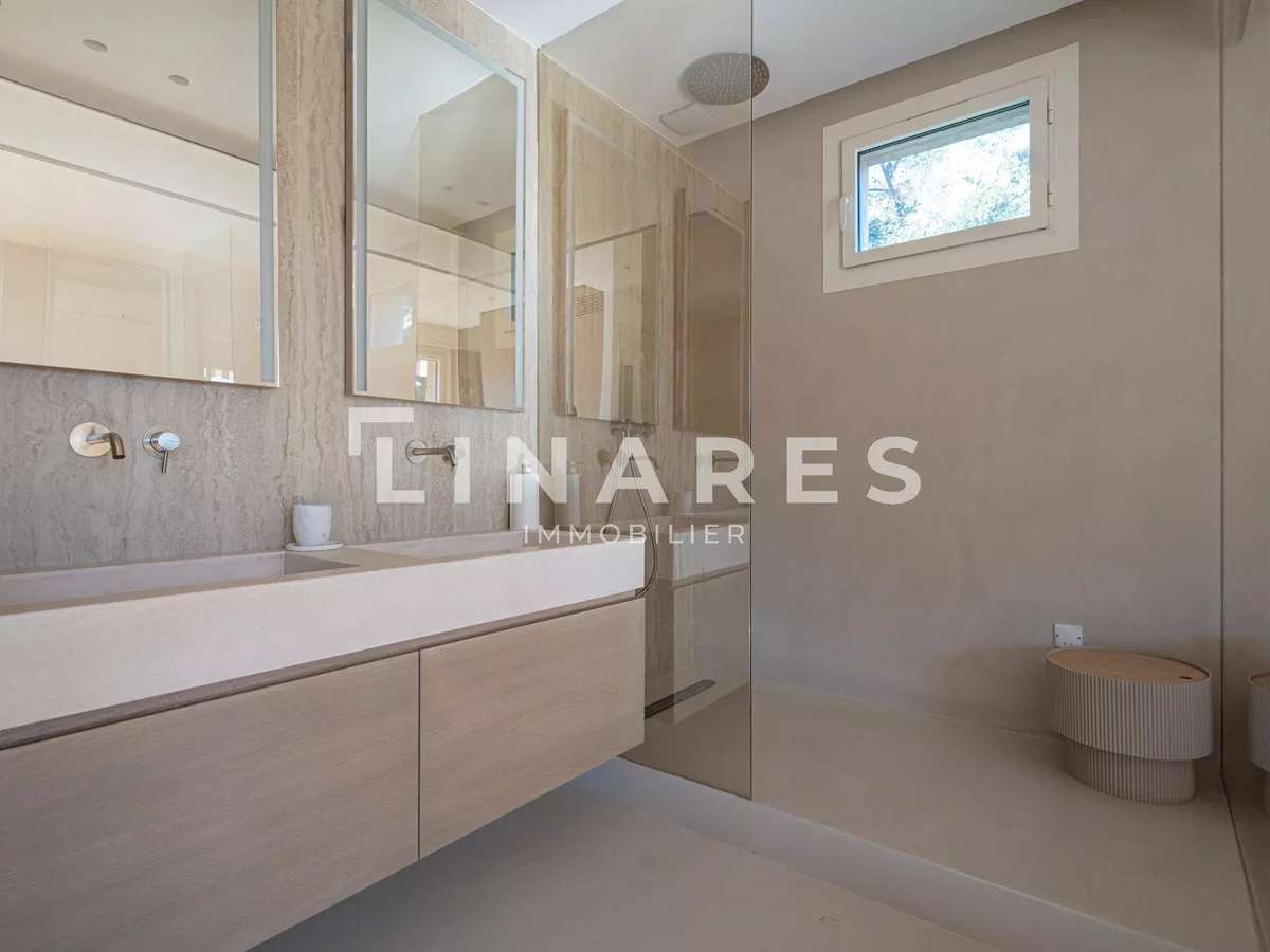 Apartment Marseille 8e