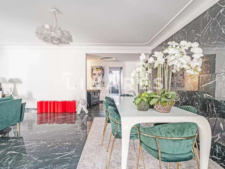 Apartment Marseille 8e - 4 bedrooms - 166m²