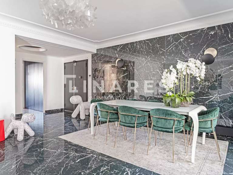 Apartment Marseille 8e - 4 bedrooms - 166m²