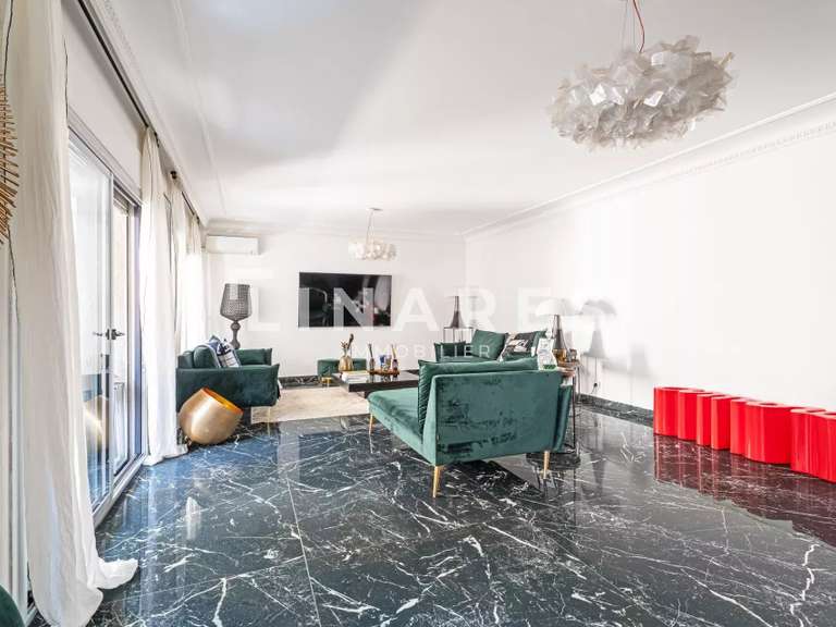 Apartment Marseille 8e - 4 bedrooms - 166m²