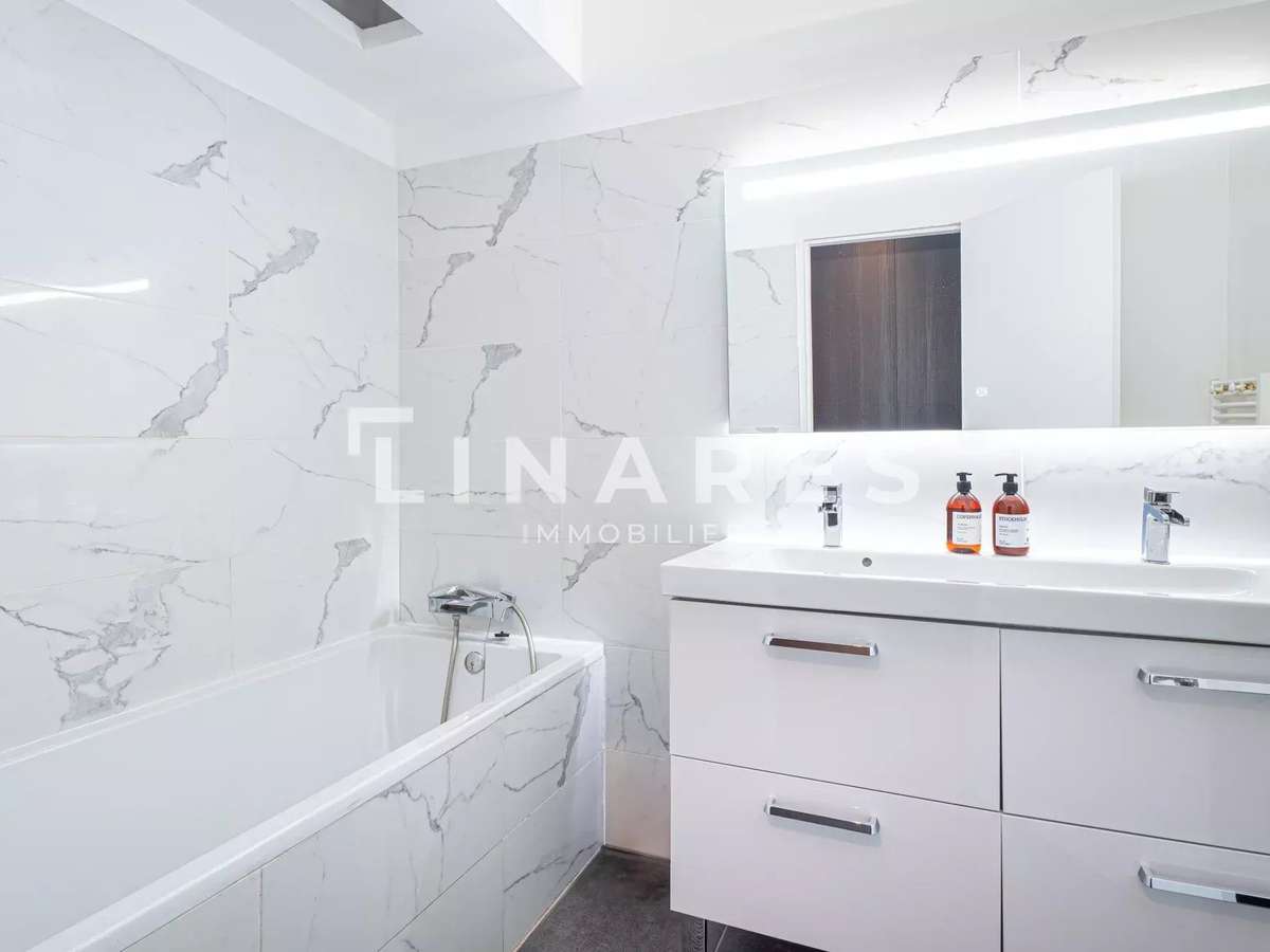 Apartment Marseille 8e