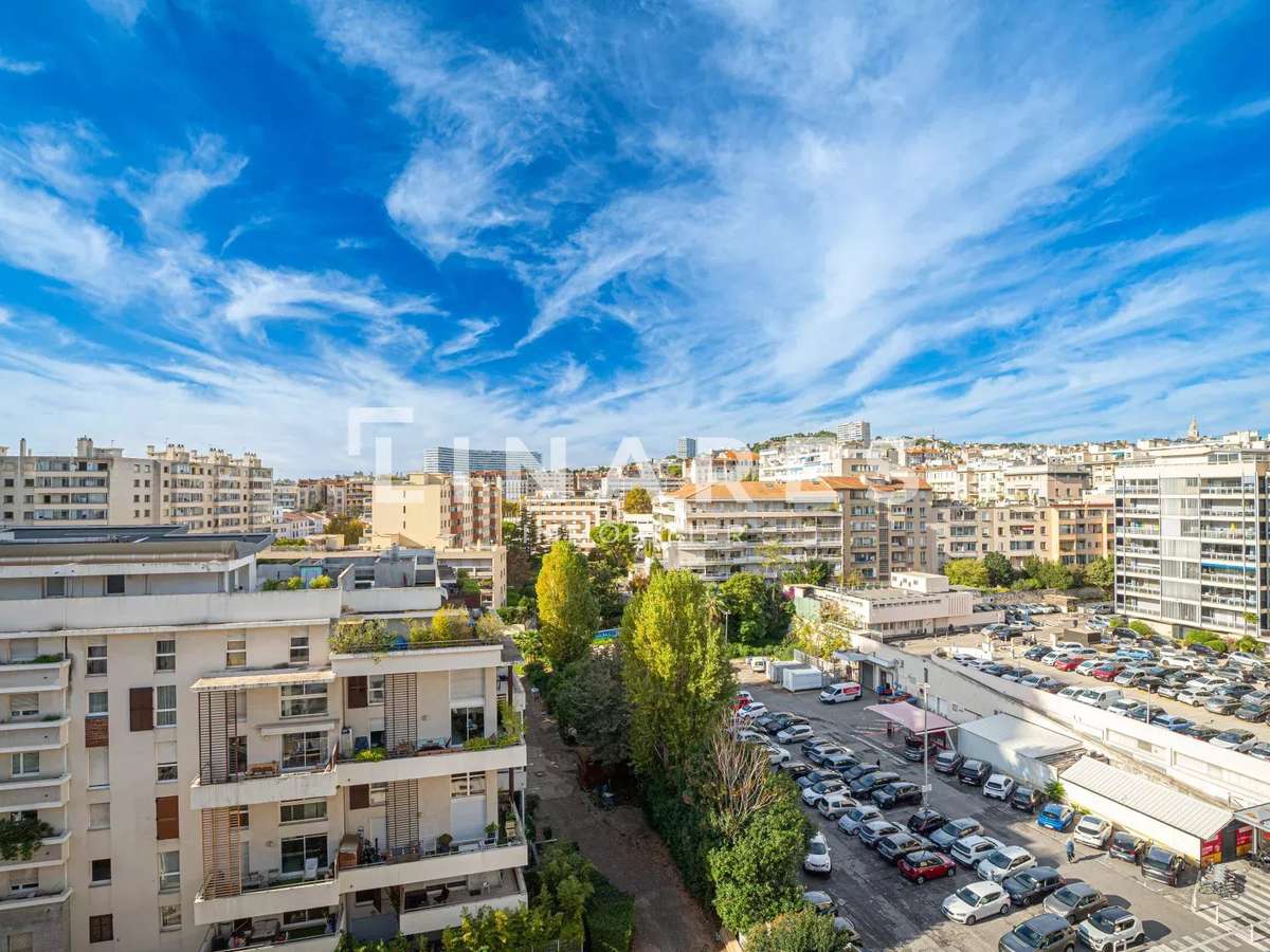 Apartment Marseille 8e