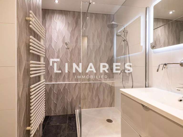 Appartement Marseille 8e - 2 chambres - 130m²